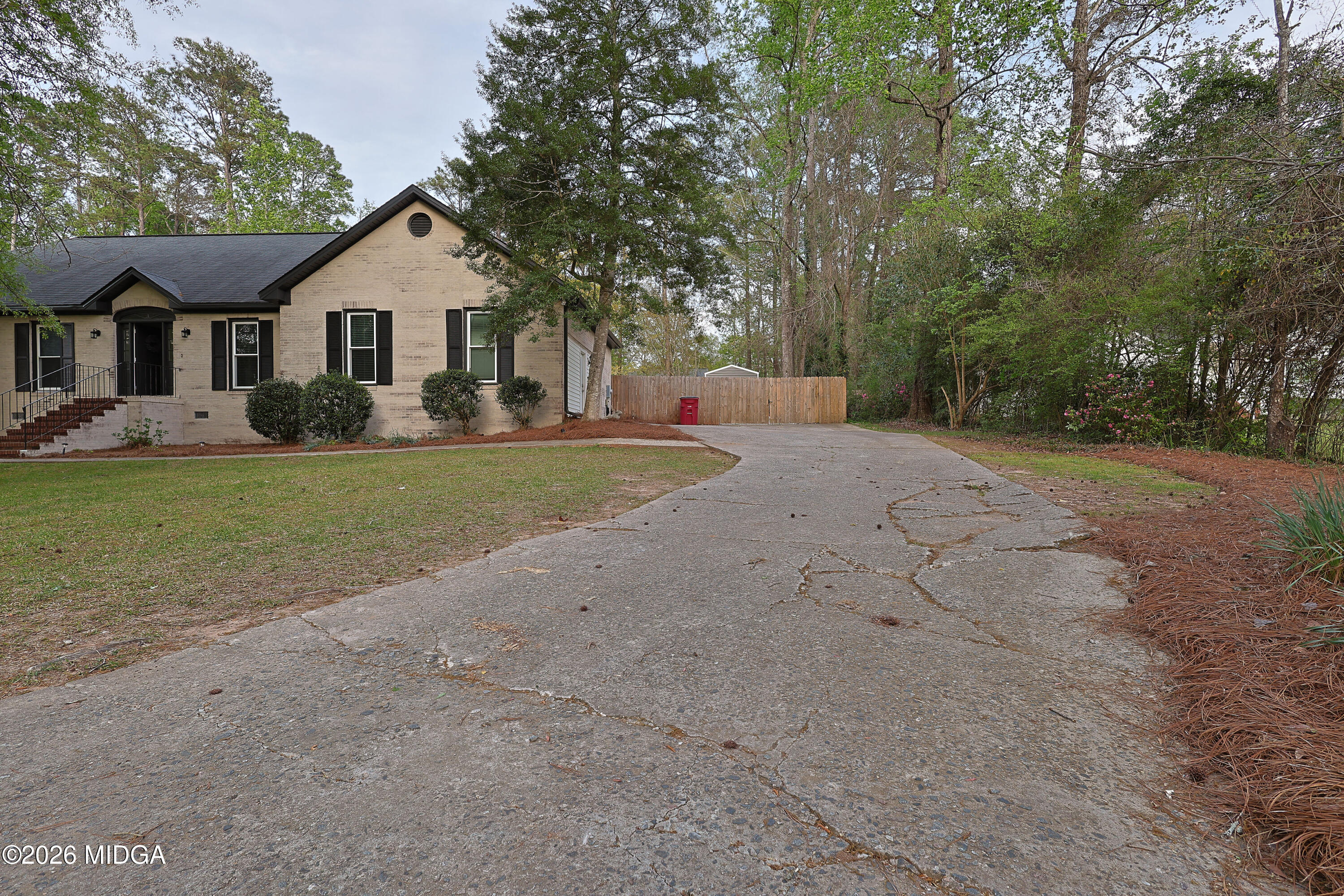 104 Saint Thomas Place