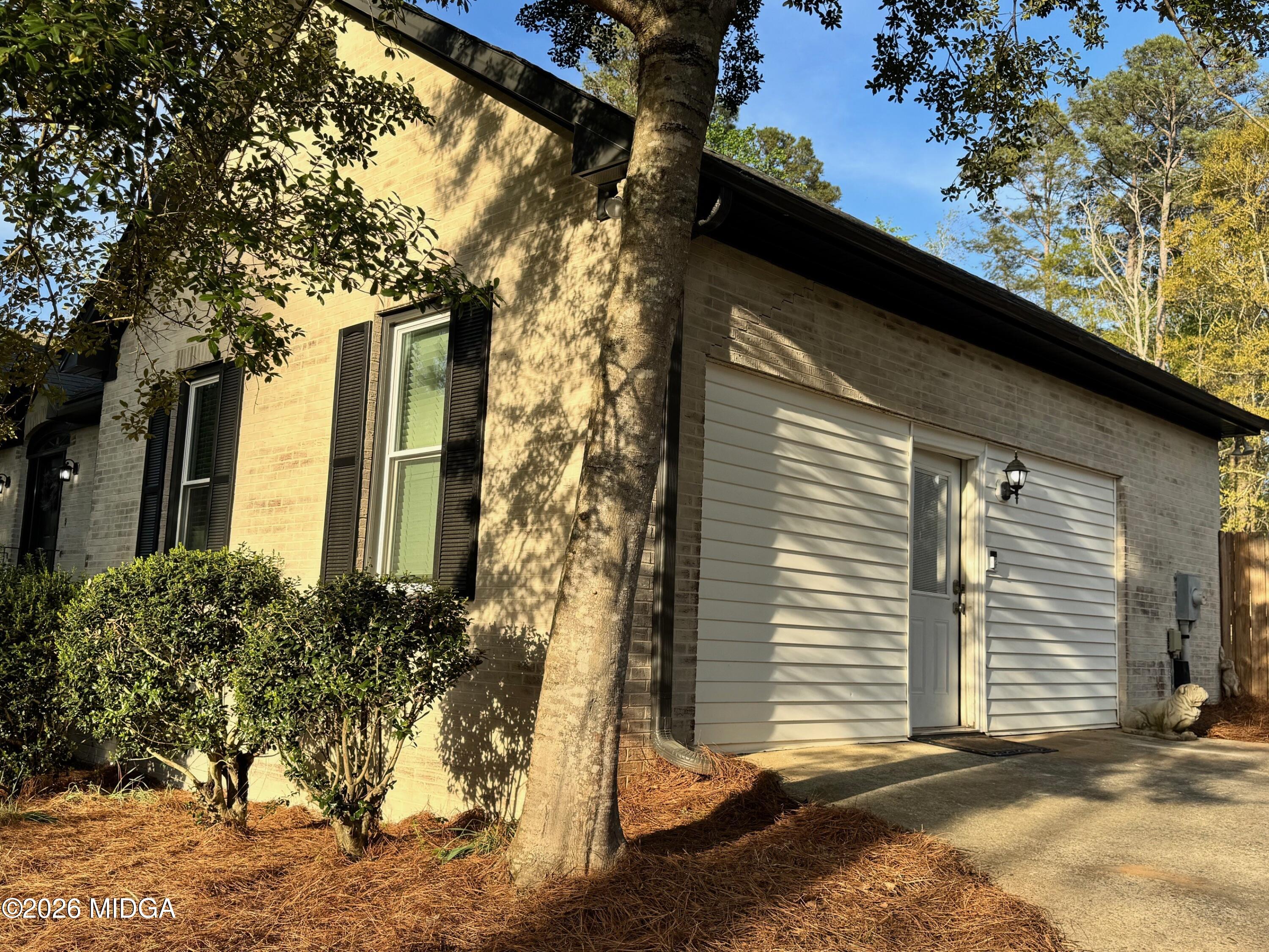 104 Saint Thomas Place