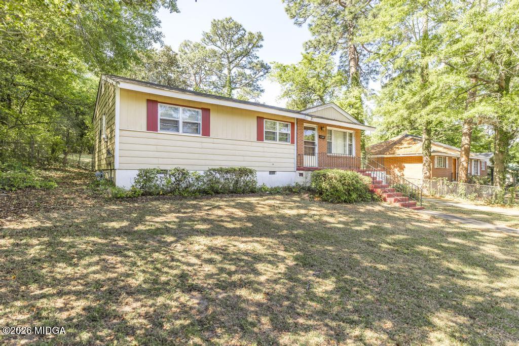 1464 Canterbury Road