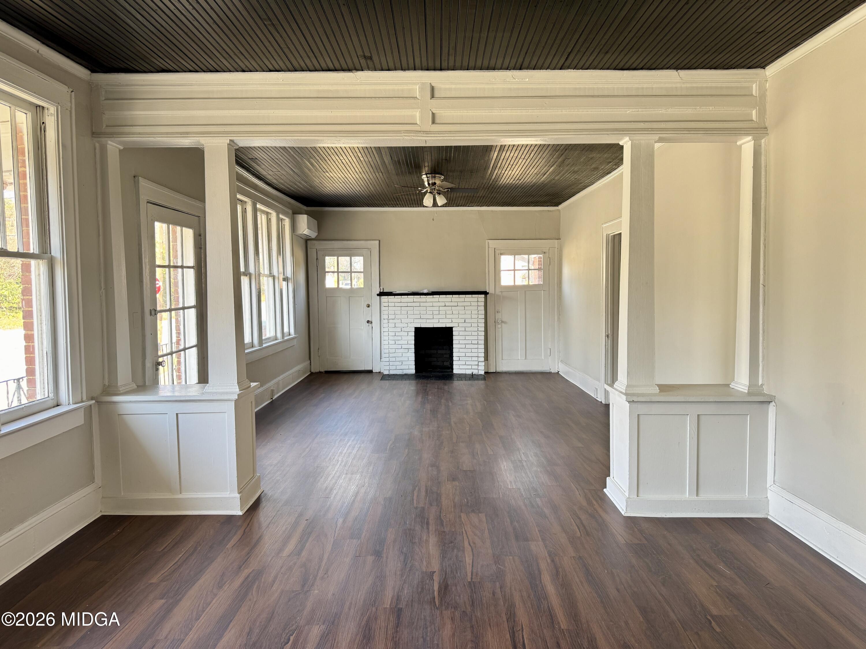 2694 Cherokee Avenue