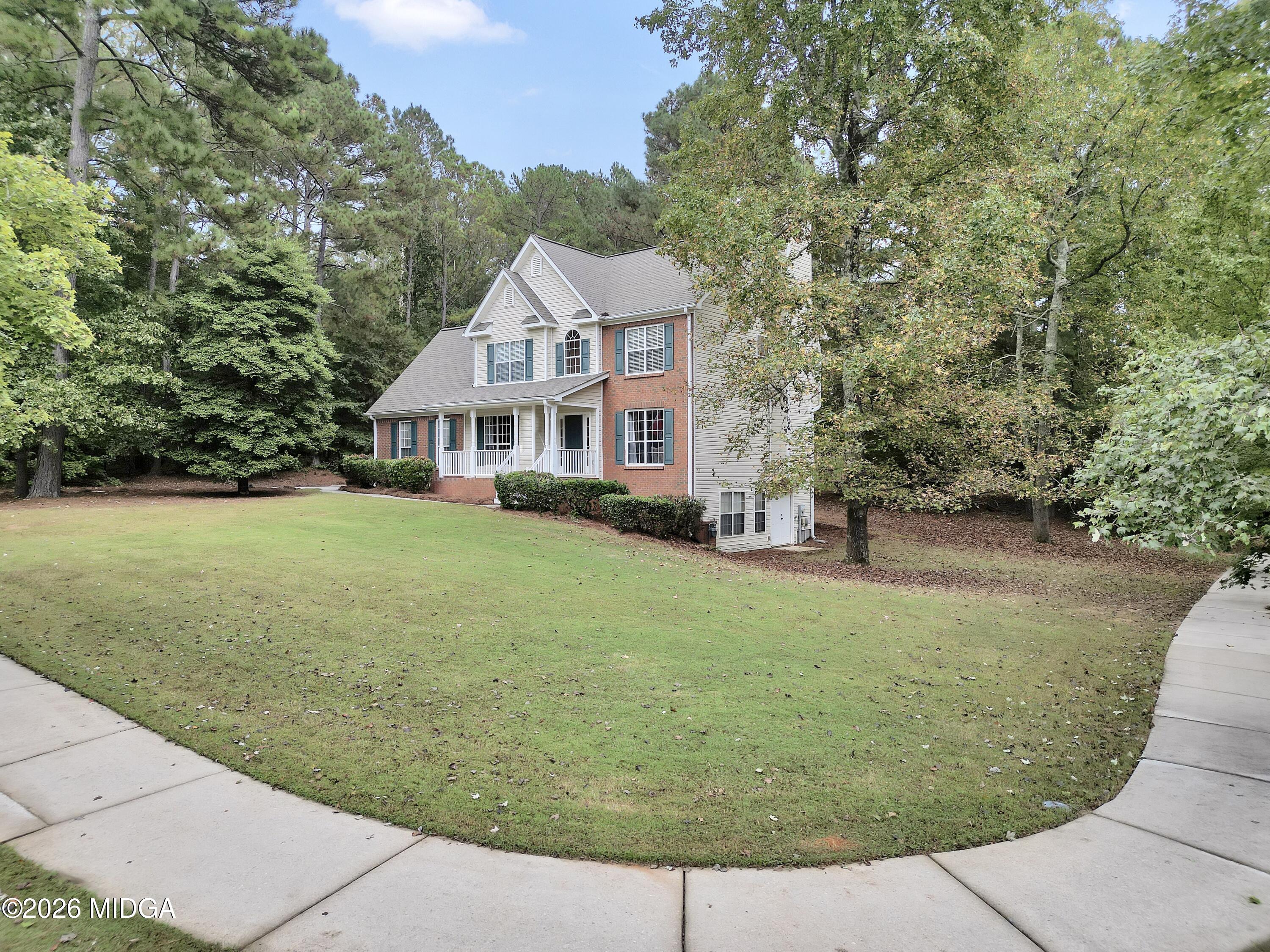 1100 River Green Court