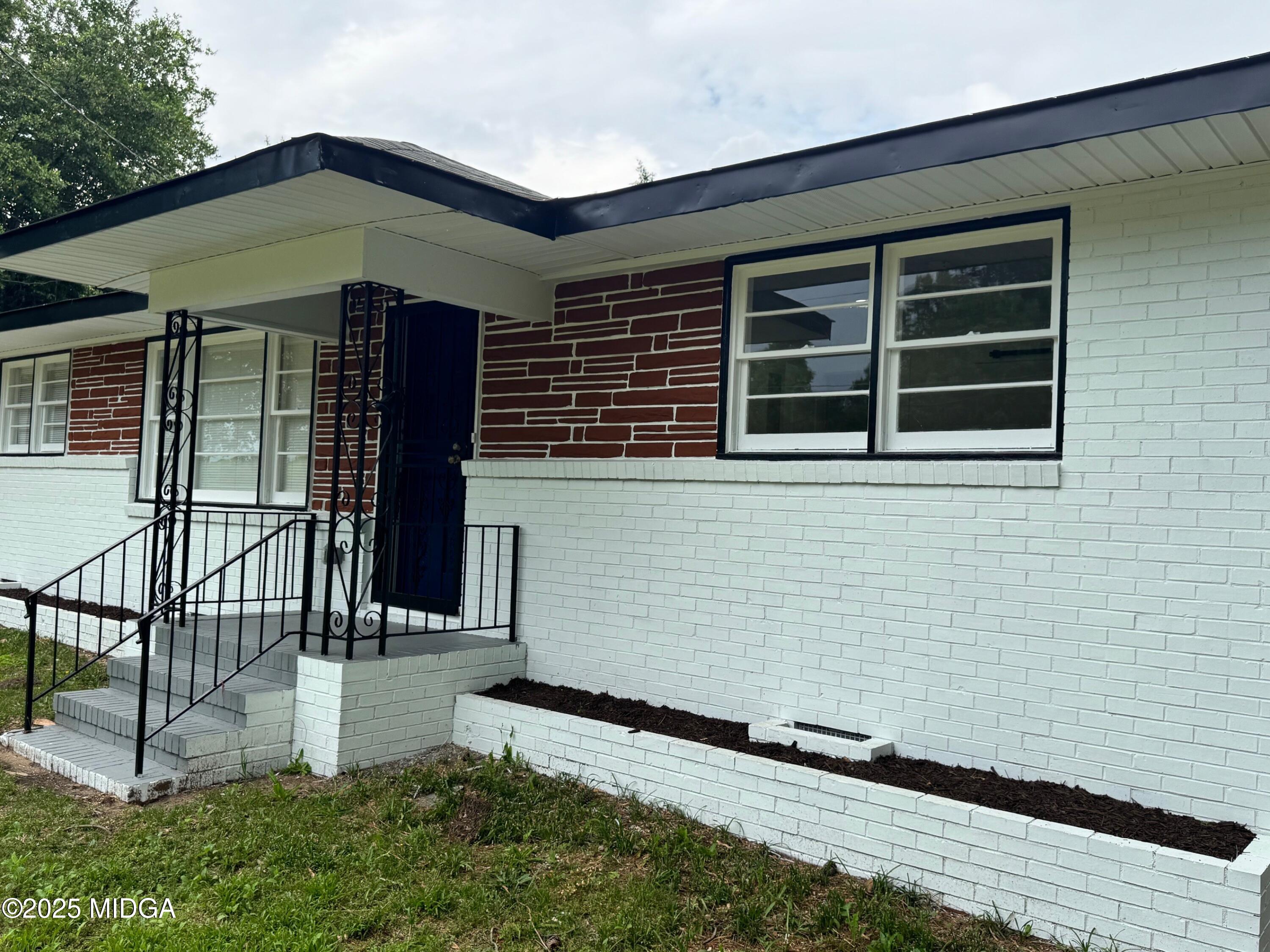 3022 Bloomfield Drive