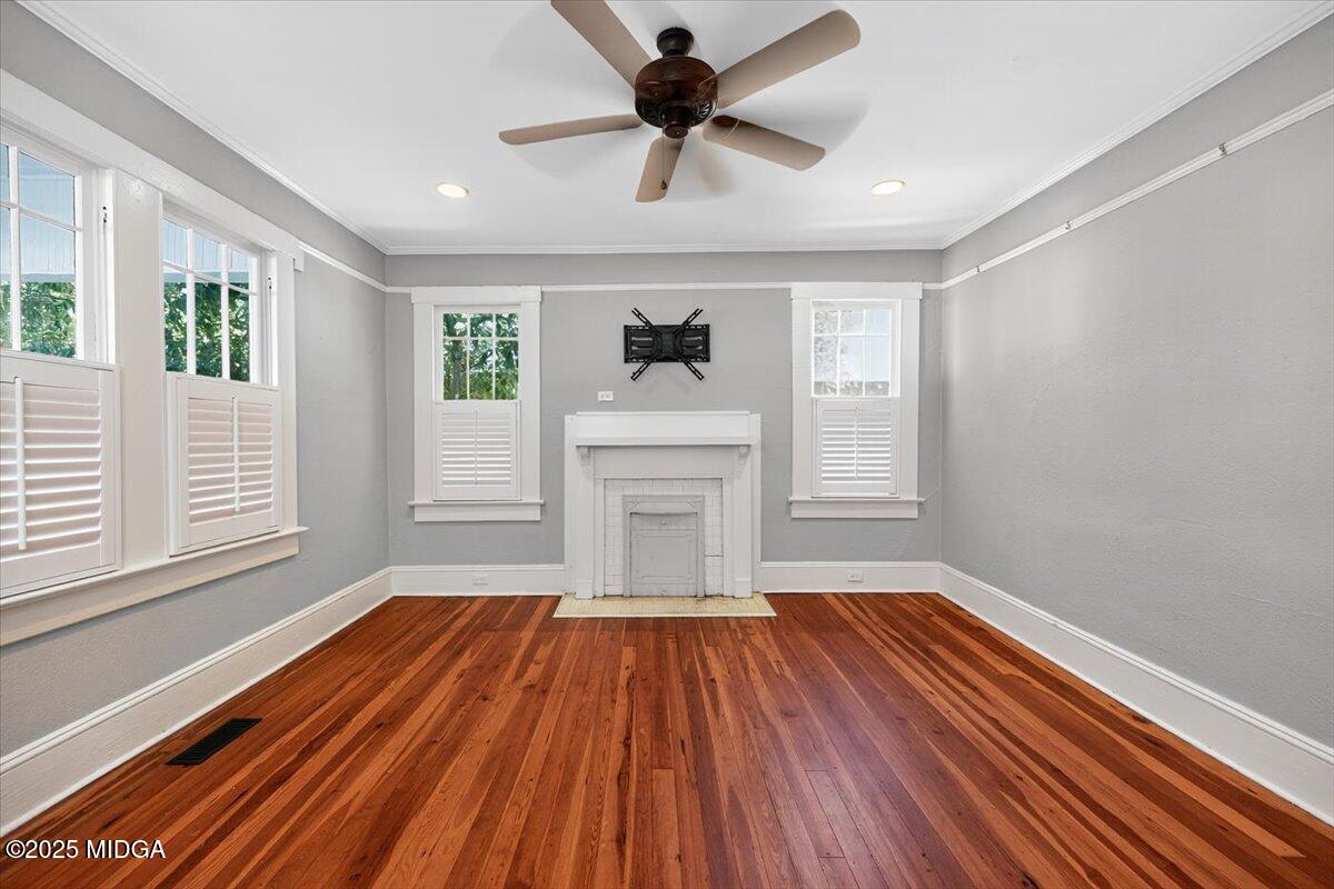 231 Hines Terrace