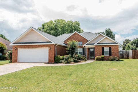 205 Carver Court Warner Robins GA 31088