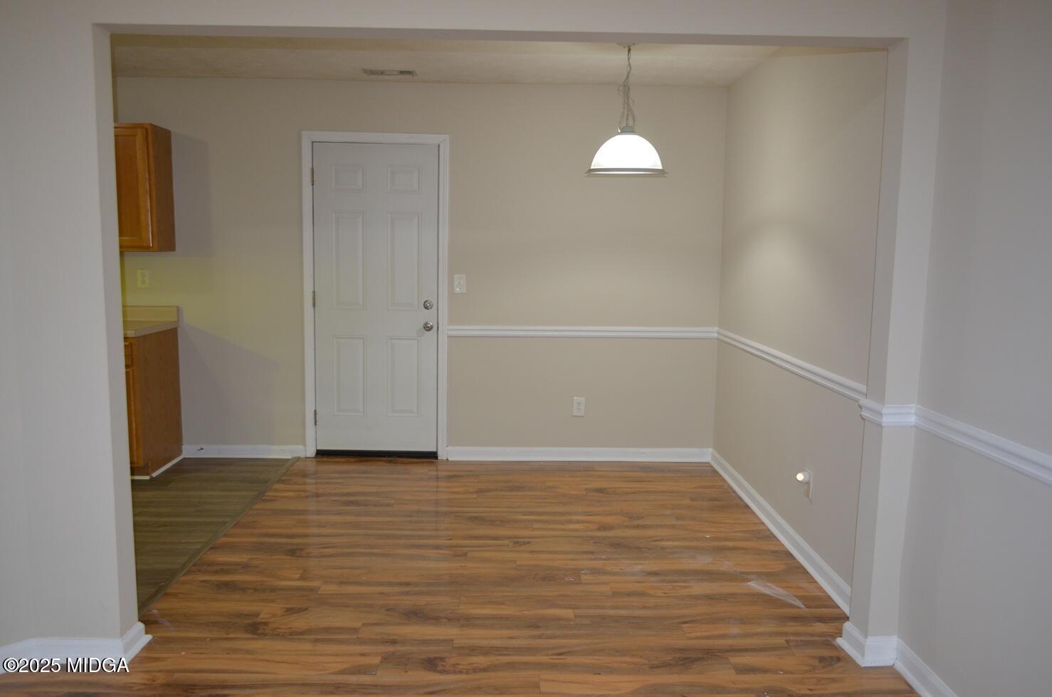 4562 Pine Valley Drive