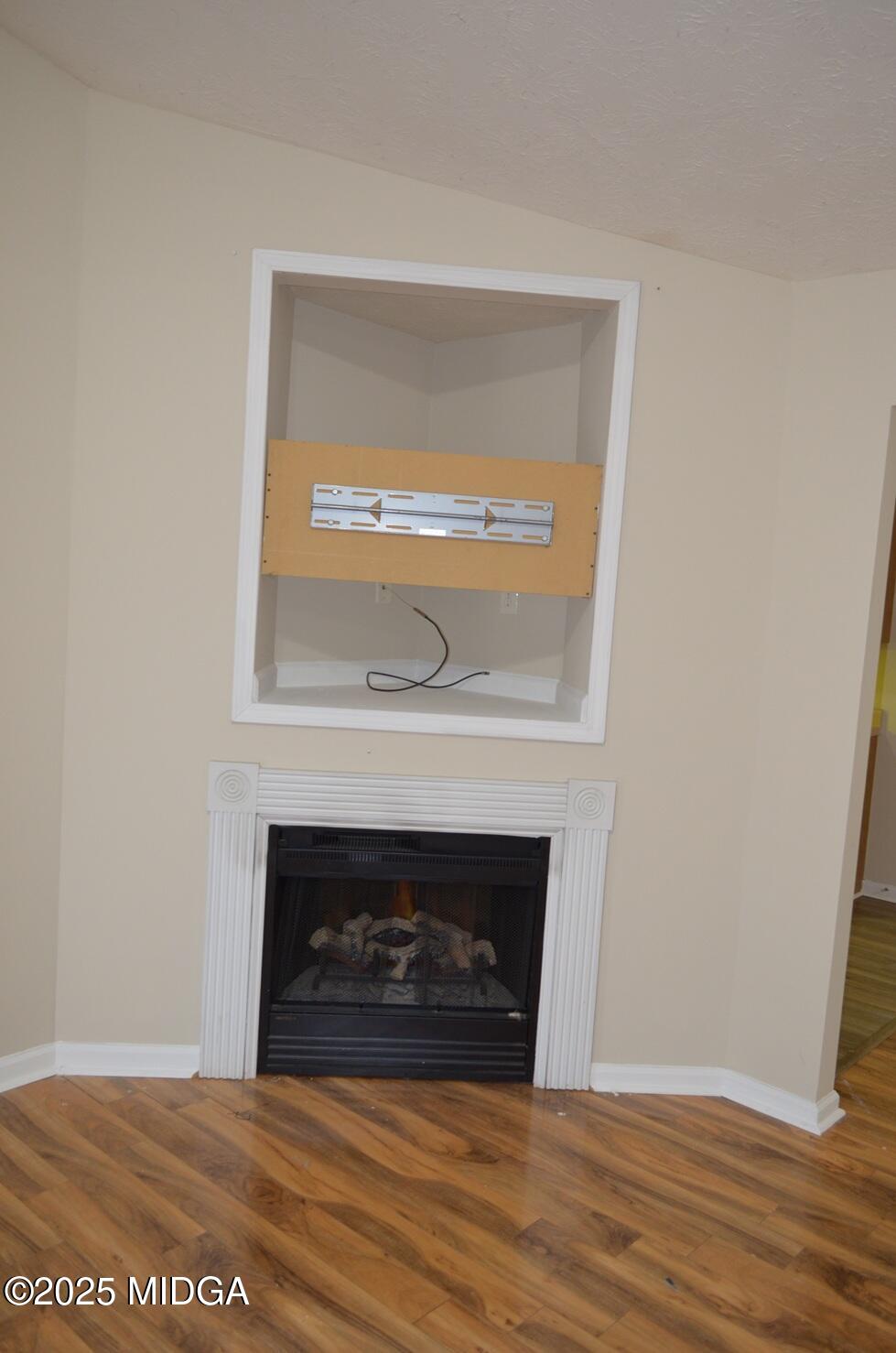 4562 Pine Valley Drive