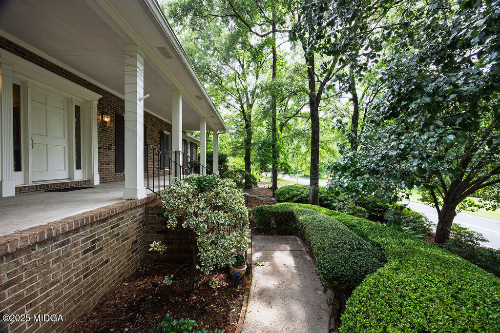 205 Castlegate Road
