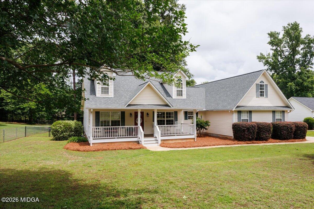 557 Aarons Circle
