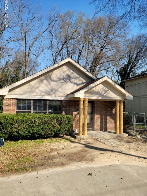 3679 W Napier Avenue Macon GA 31204