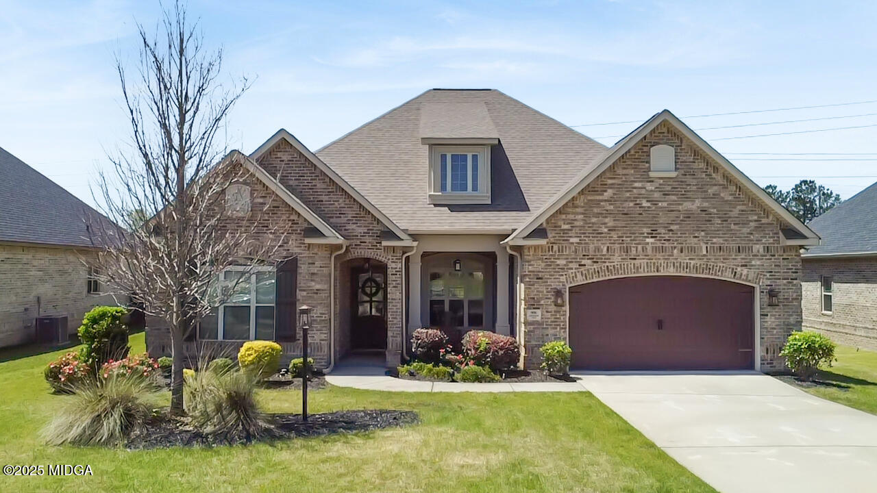 906 Abingdon Cove