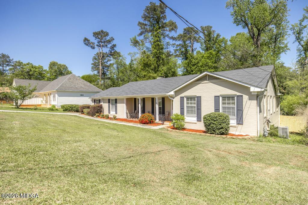 2925 Thornwood Drive