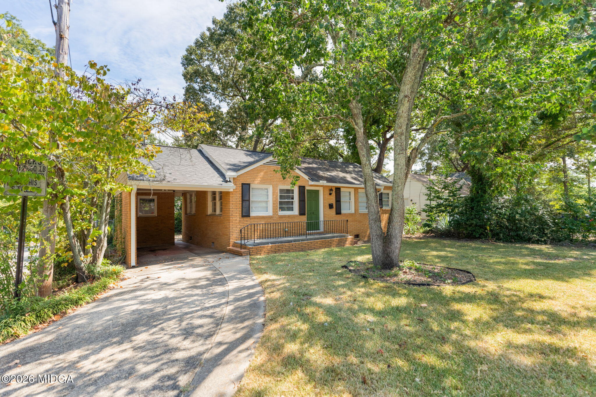 210 Oak Haven Avenue