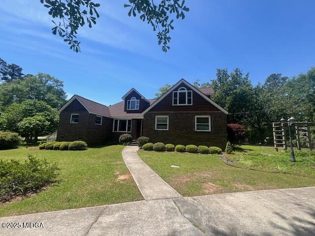 146 E Lakeview Drive NE