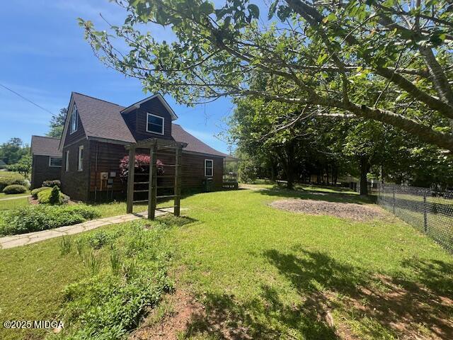 146 E Lakeview Drive NE