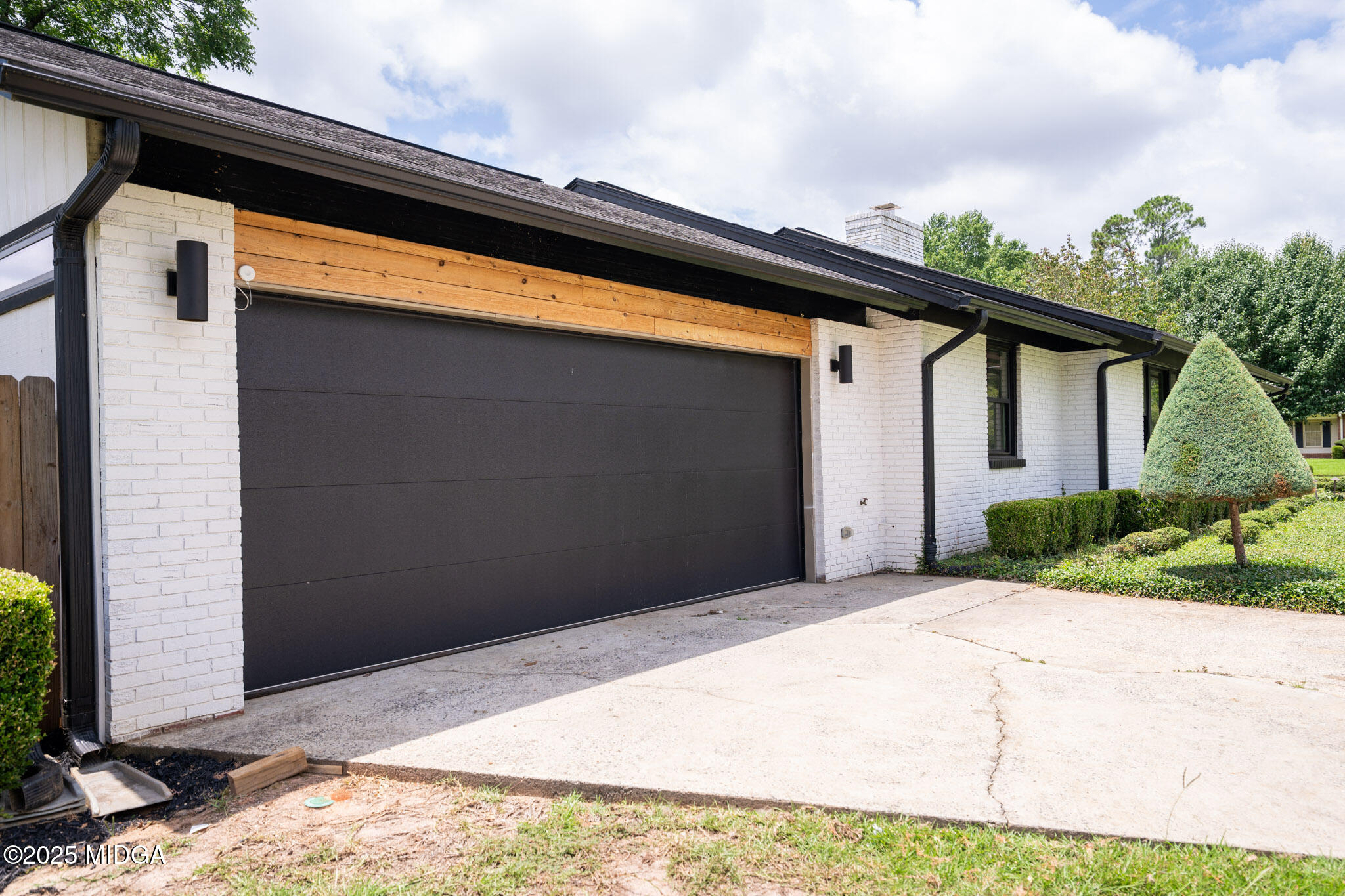 1202 Fairway Drive
