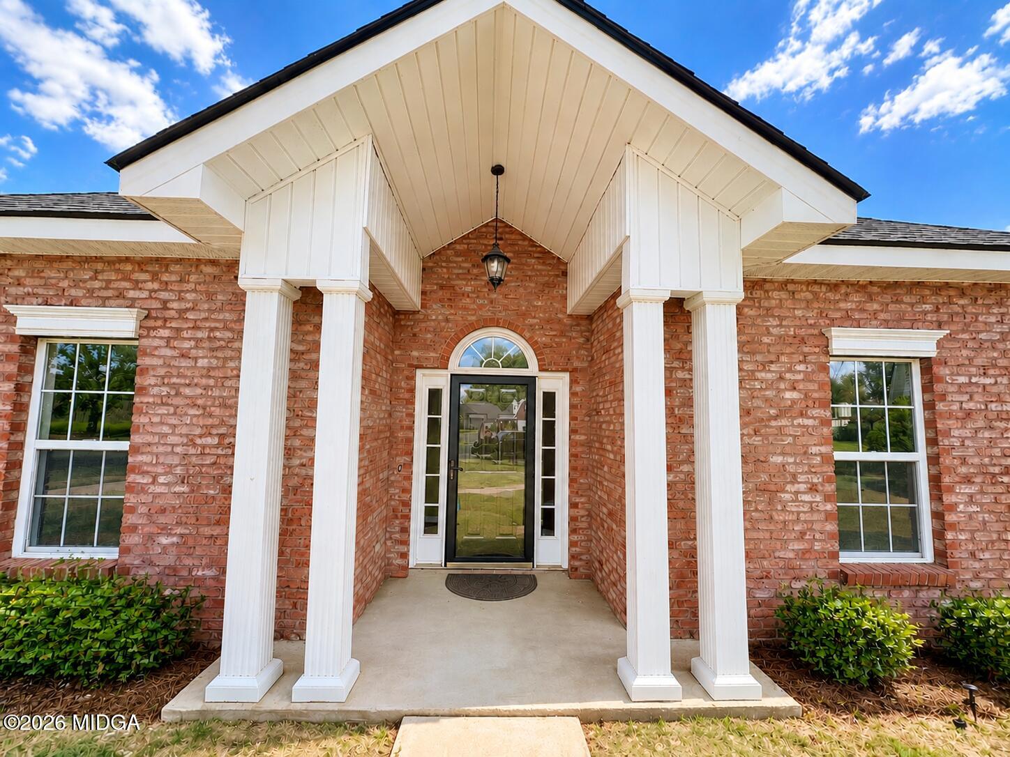 305 Thornwood Drive