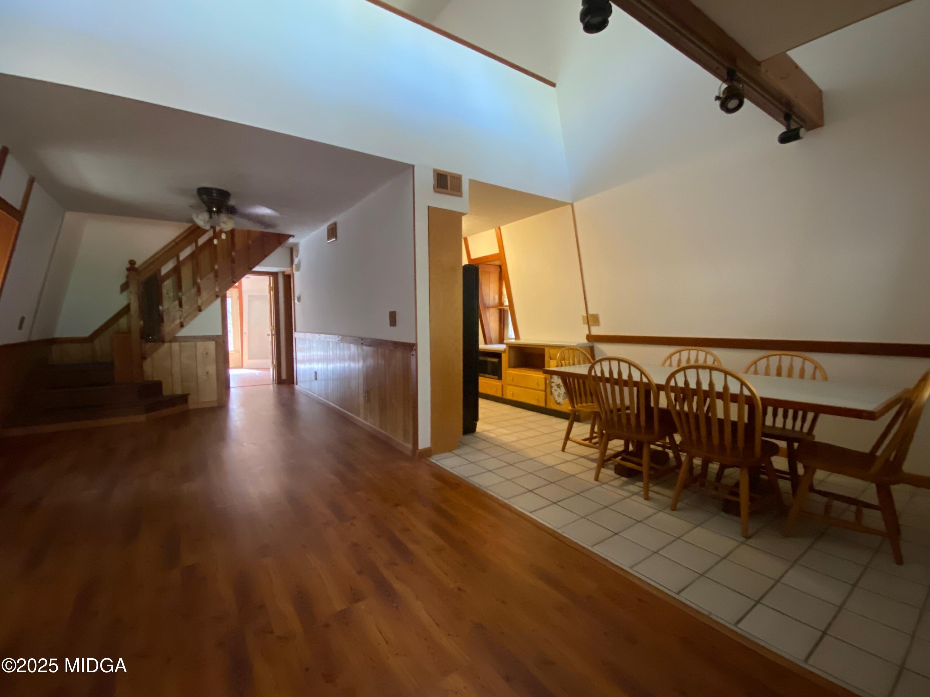 231 W Seminole Drive