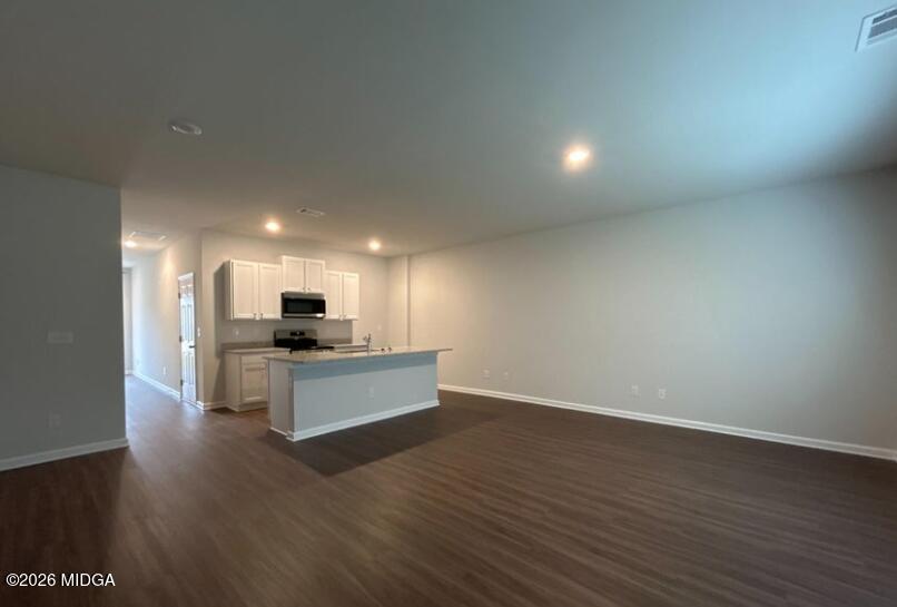 120 Red Oak Trail NW