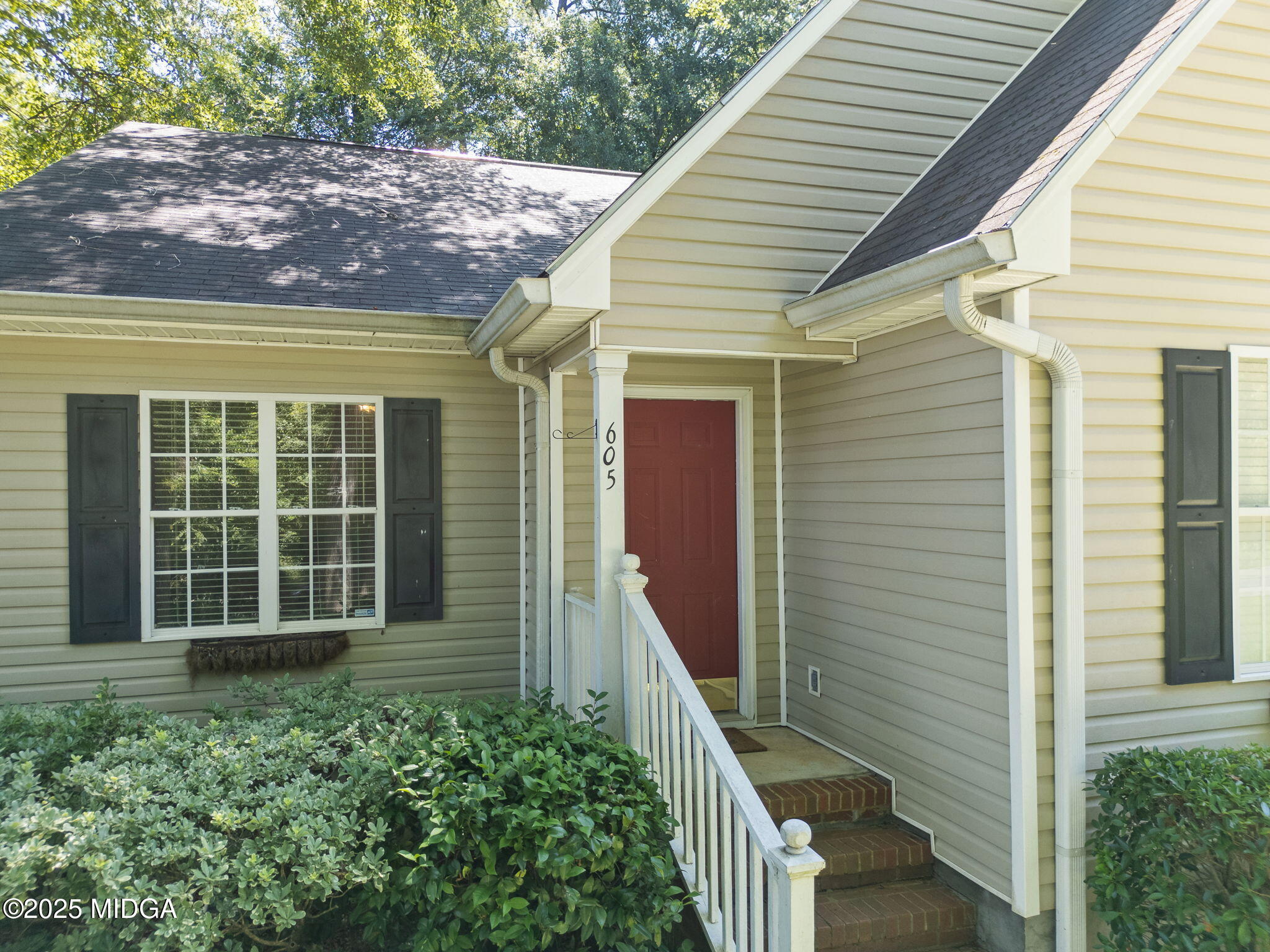 605 Brooks Street