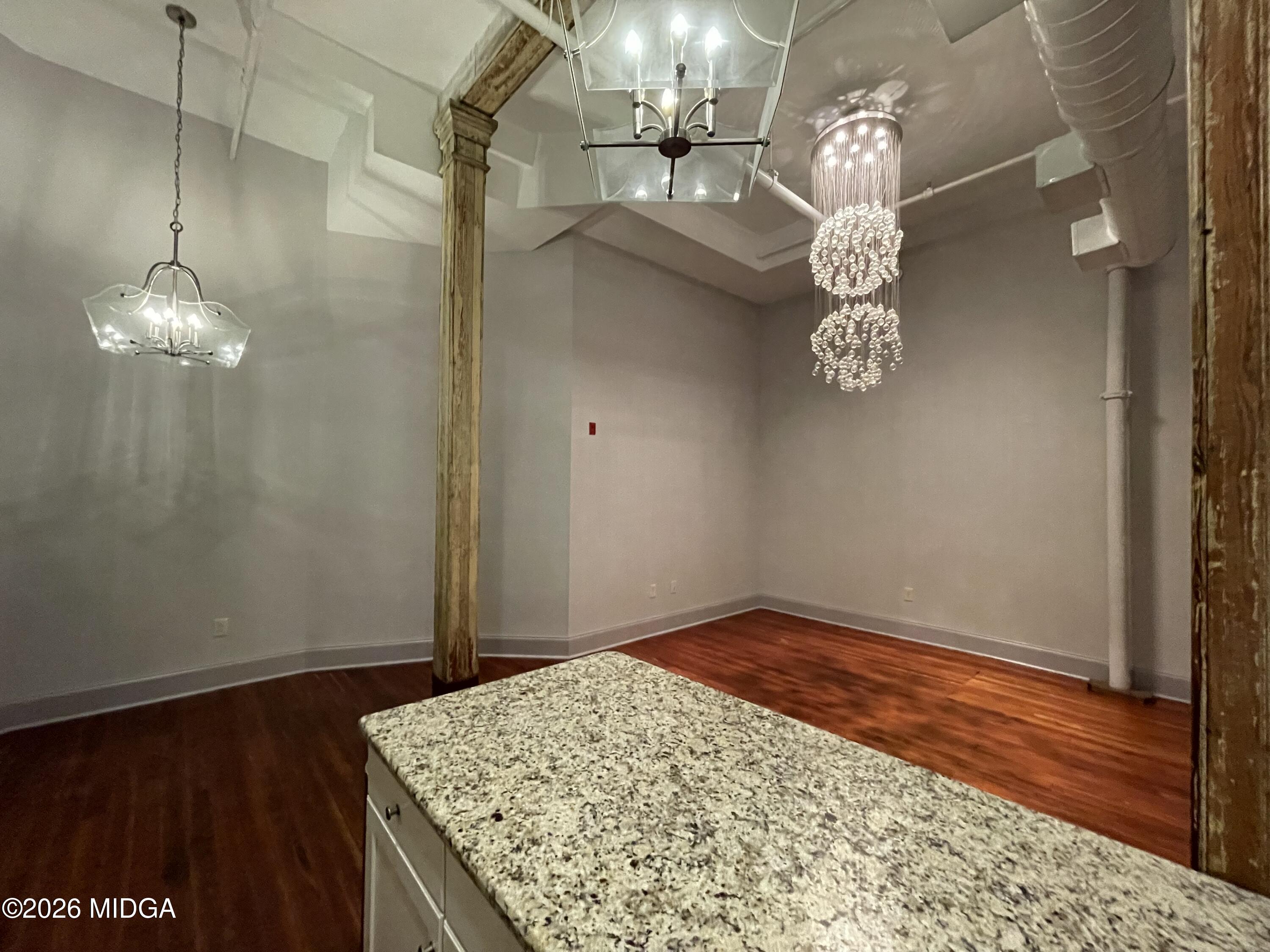 522 Cherry Street 201