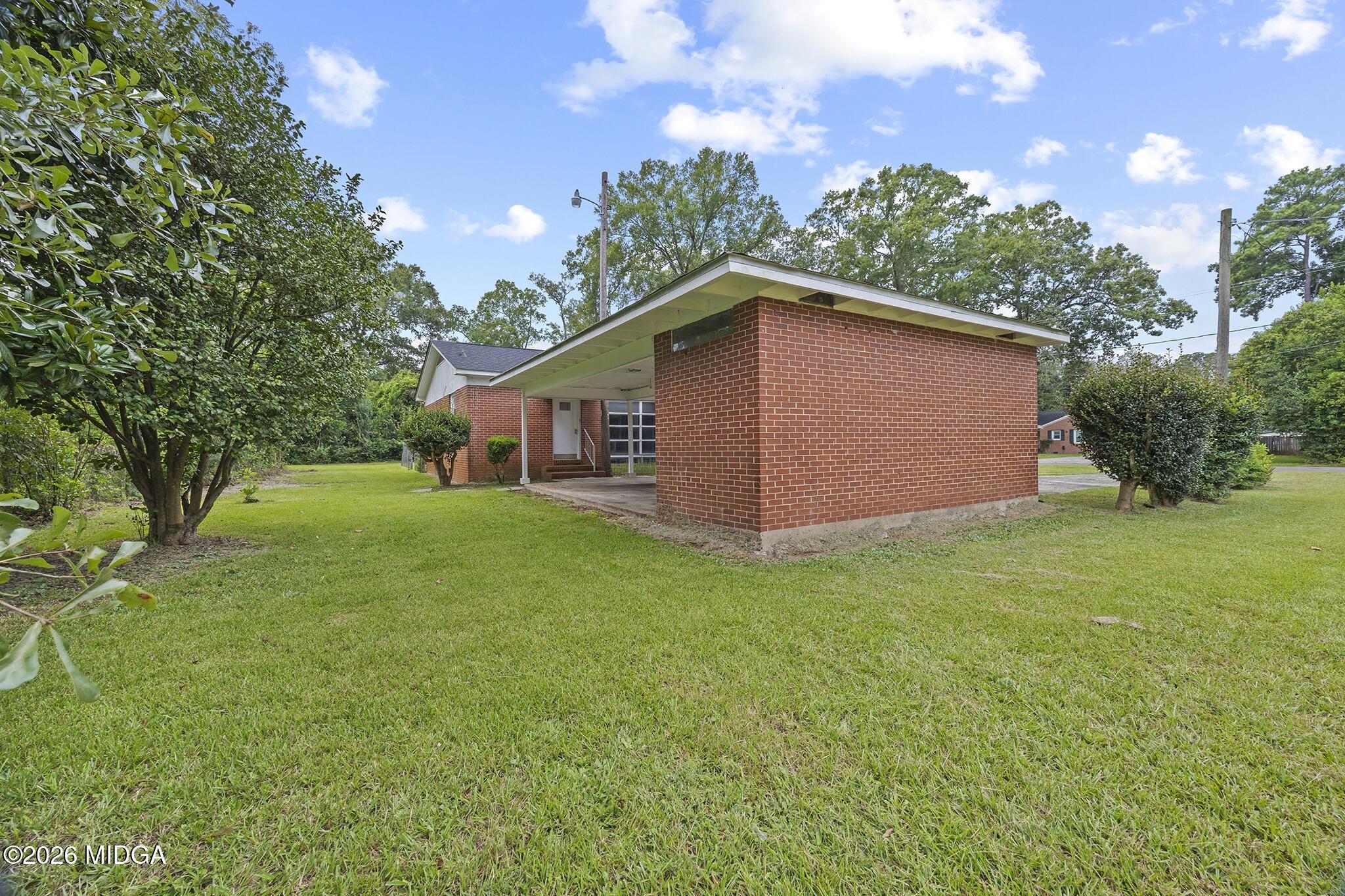 402 Westview Drive