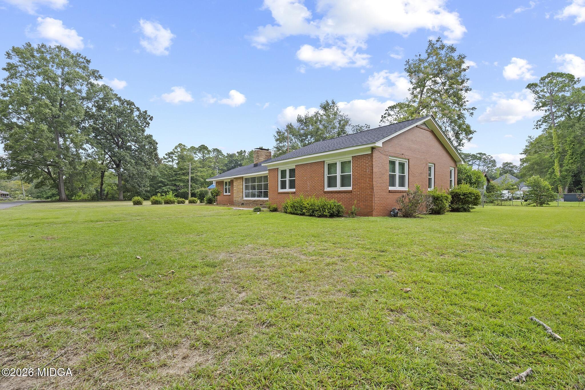 402 Westview Drive