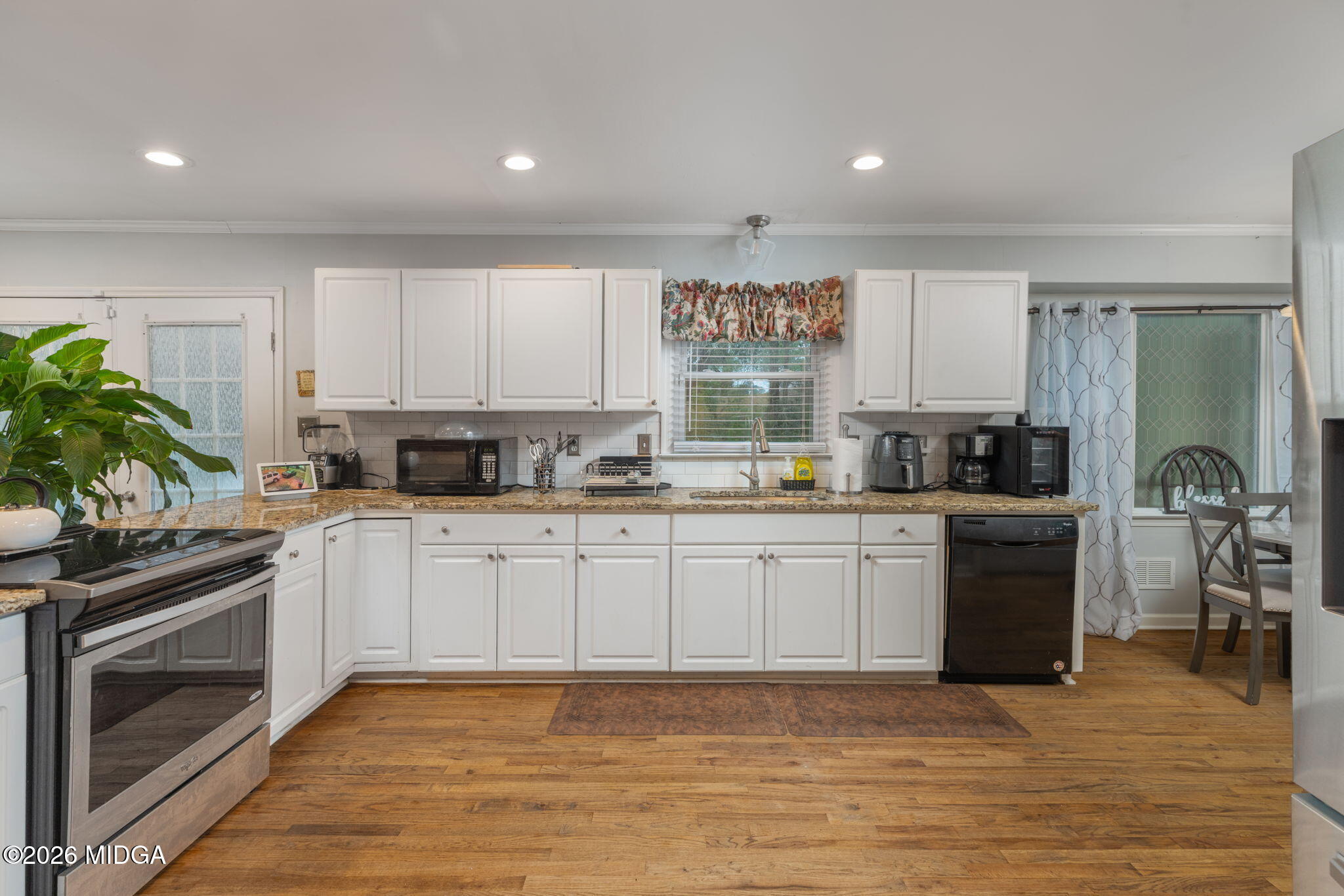 1422 Forest Hill Road