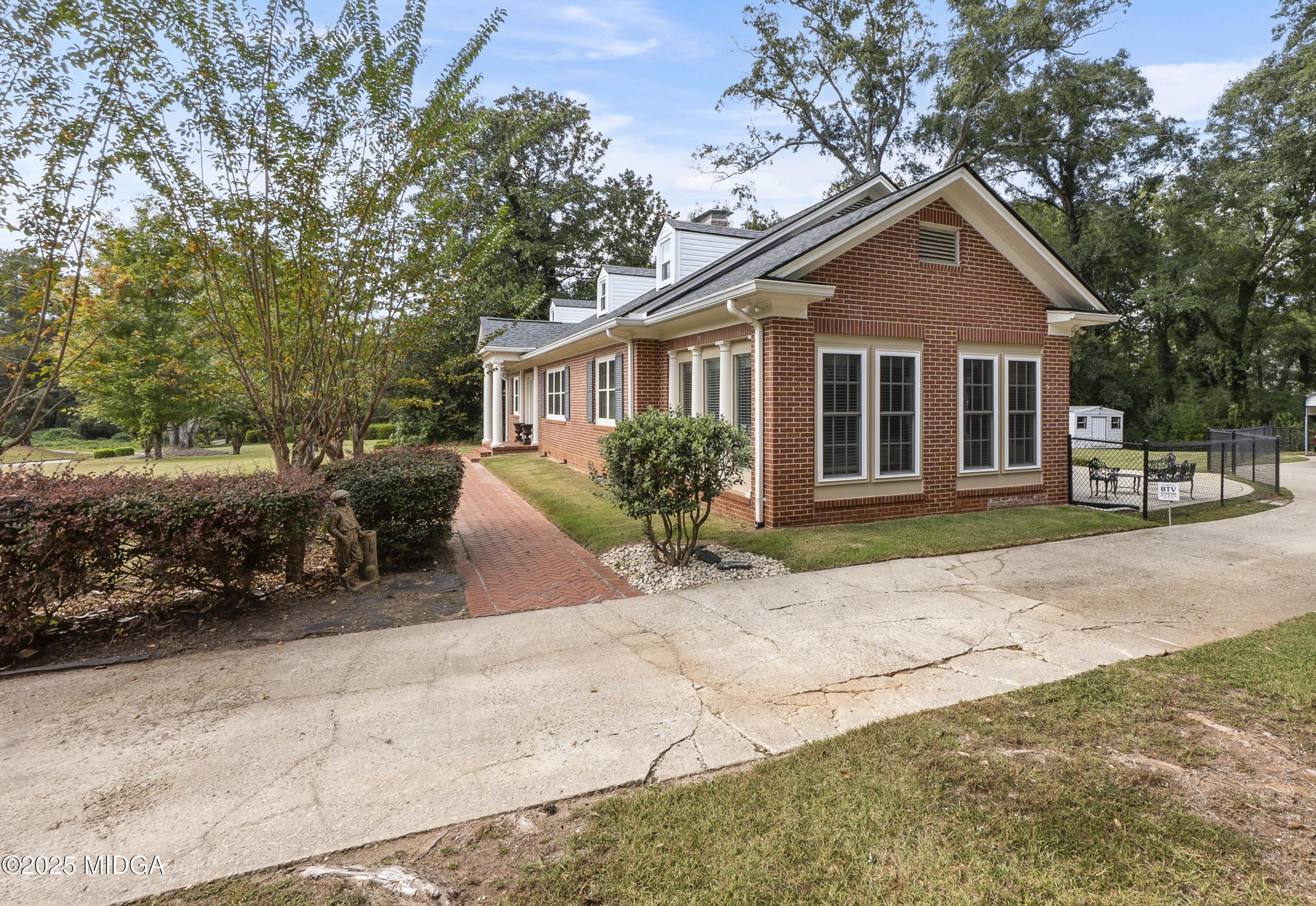 333 W Main Street
