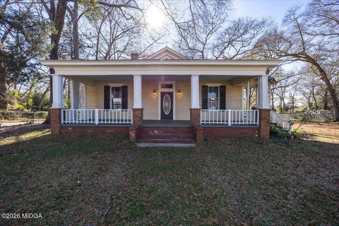 285 E Main Street Forsyth GA 31029