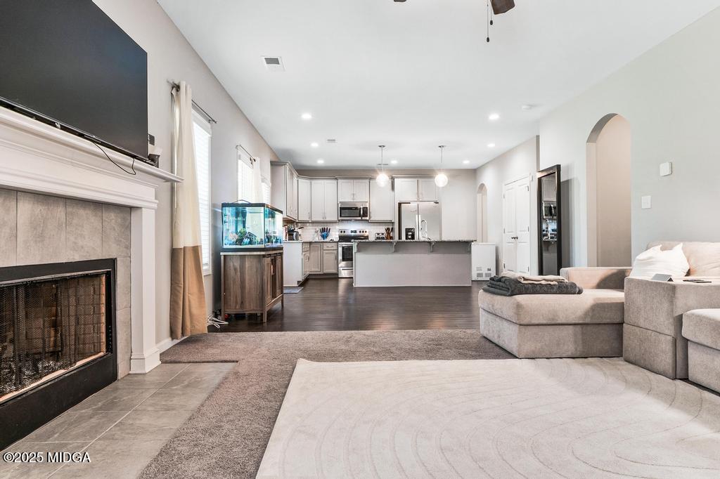 5343 Felles Way