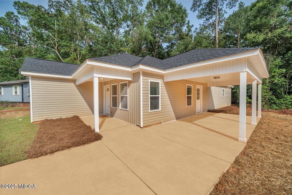 325 Peach Circle