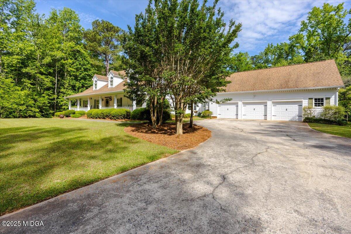670 Middlesex Drive