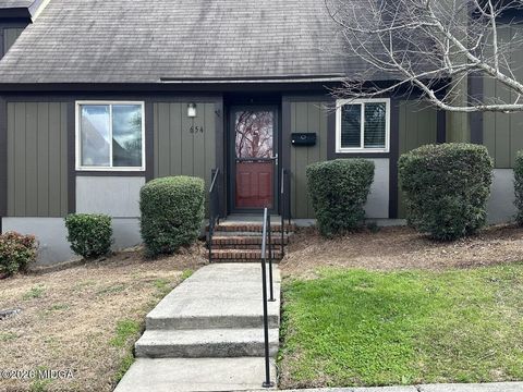 654 Willow Creek Drive Macon GA 31204