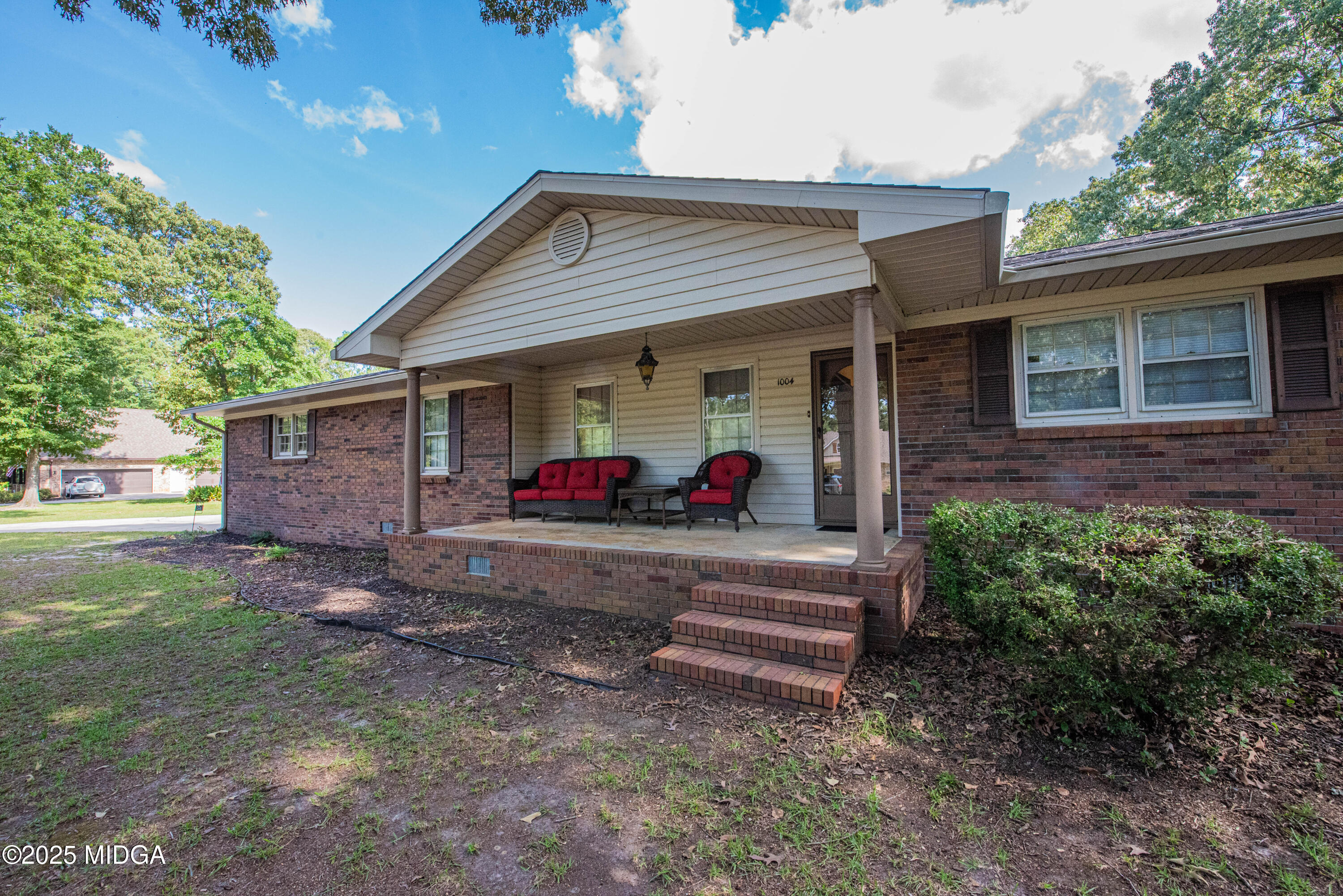 1004 Oak Ridge Drive