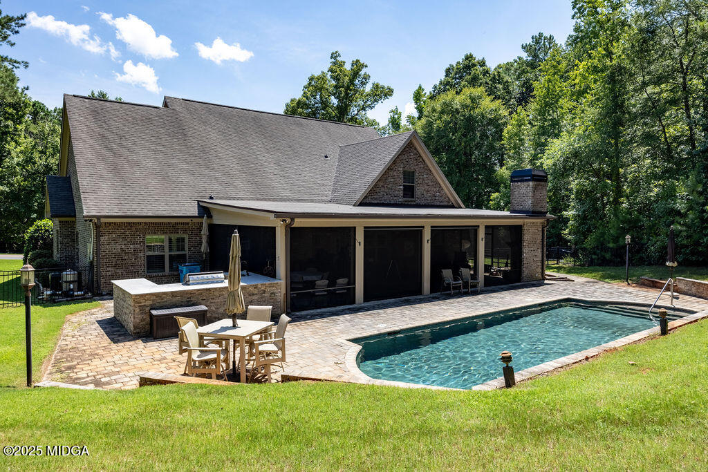116 Crescent Drive