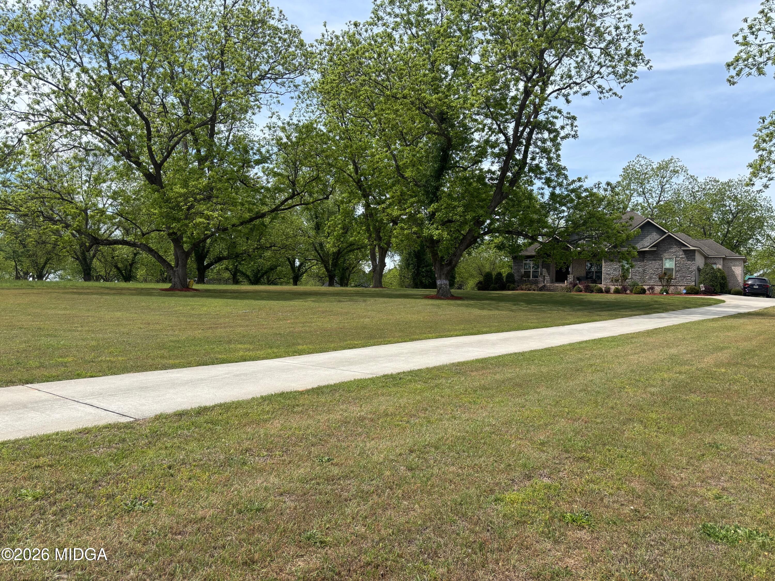 917 Broken Arrow Trail