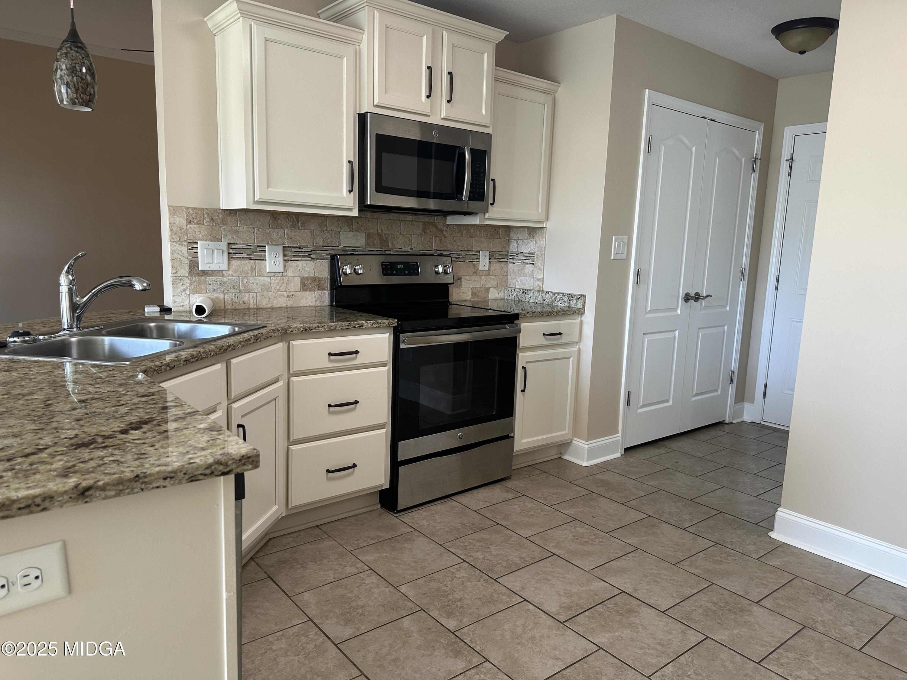 110 Pilgrim Mill Trail