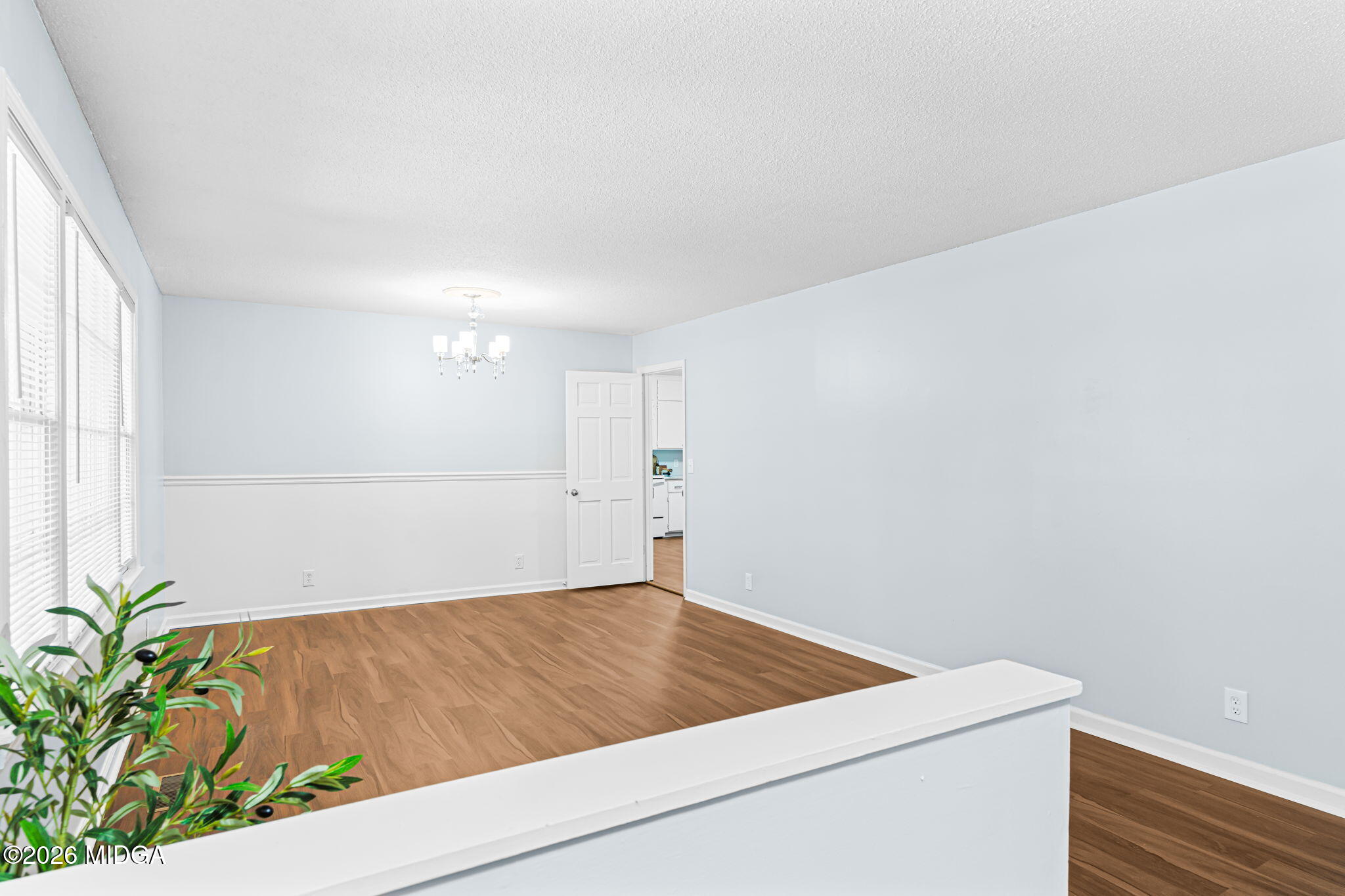 995 Roundtable Lane