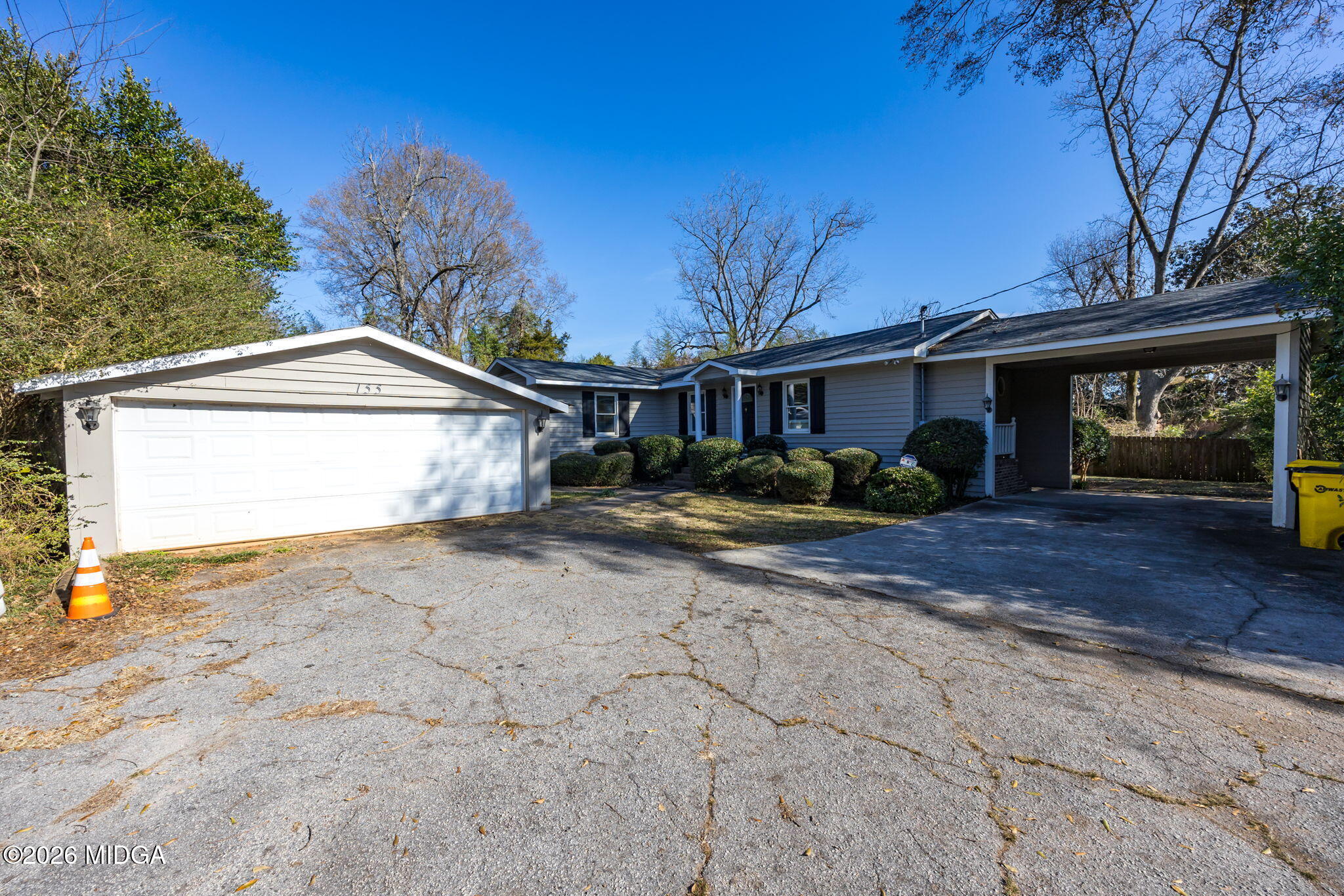 155 W Johnston Street