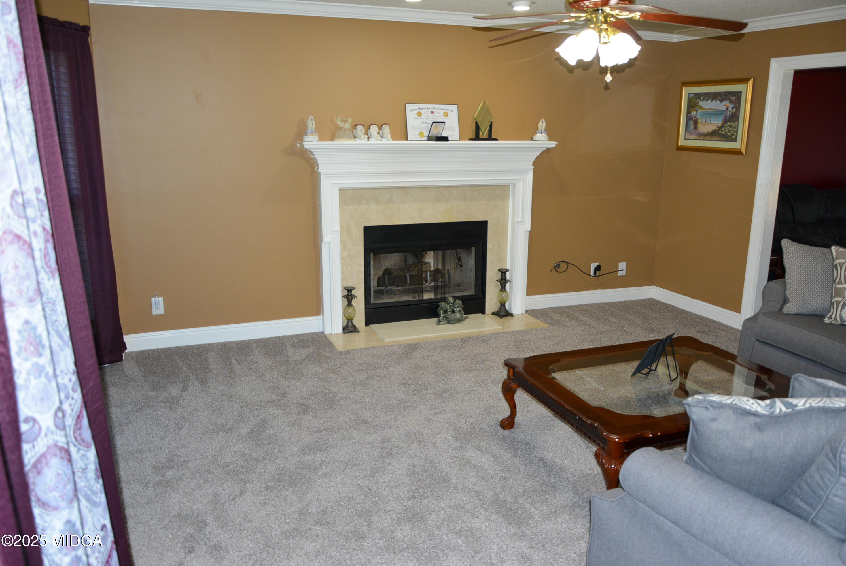 202 Willow Oak Way