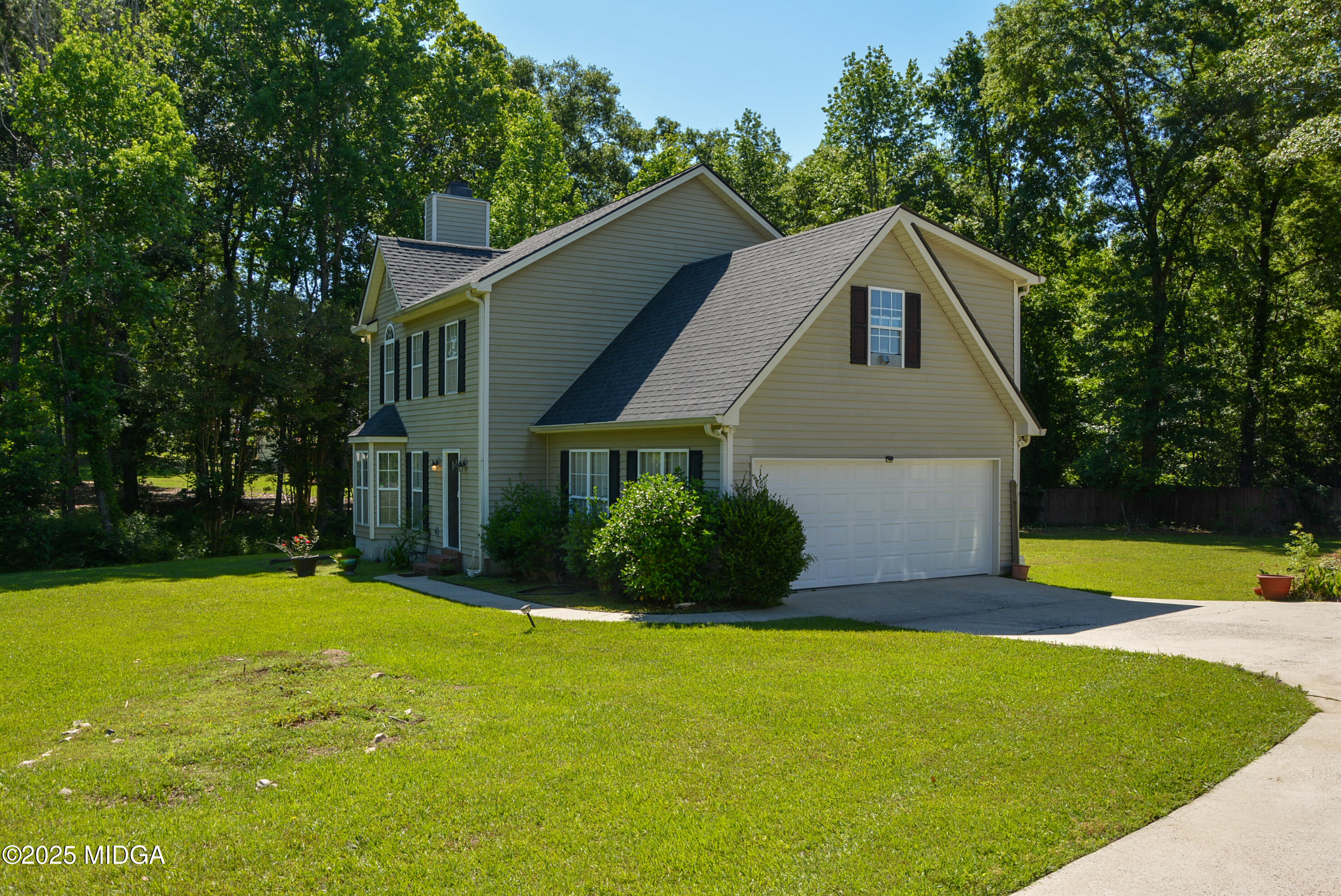 202 Willow Oak Way