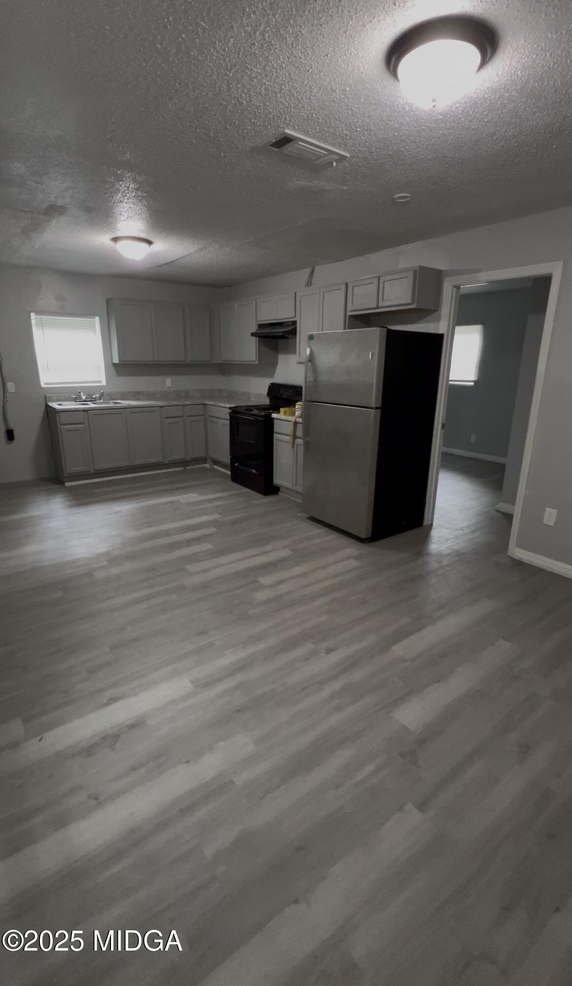 2738 Bryant Place