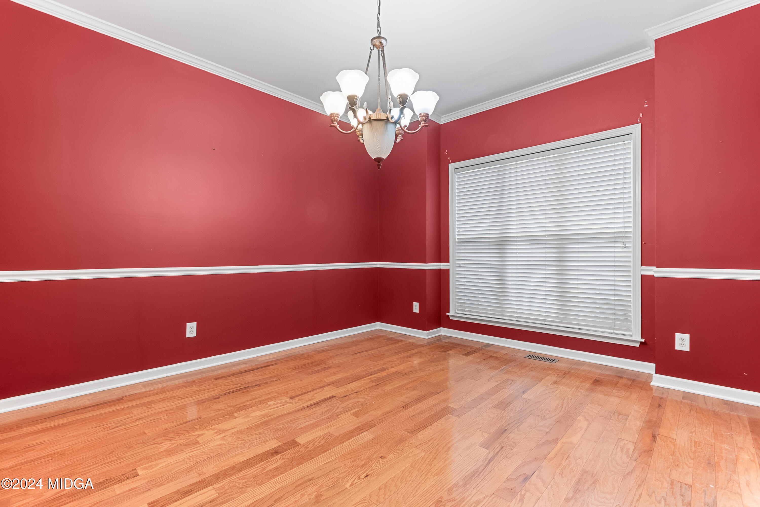 541 Edgefield Way