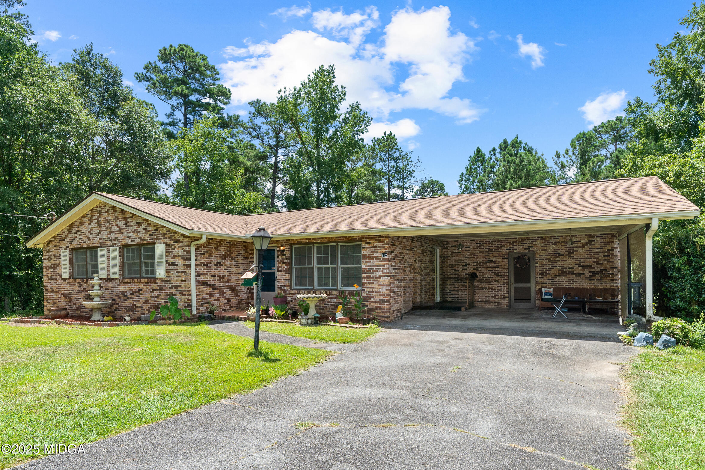212 Walnut Ridge Drive