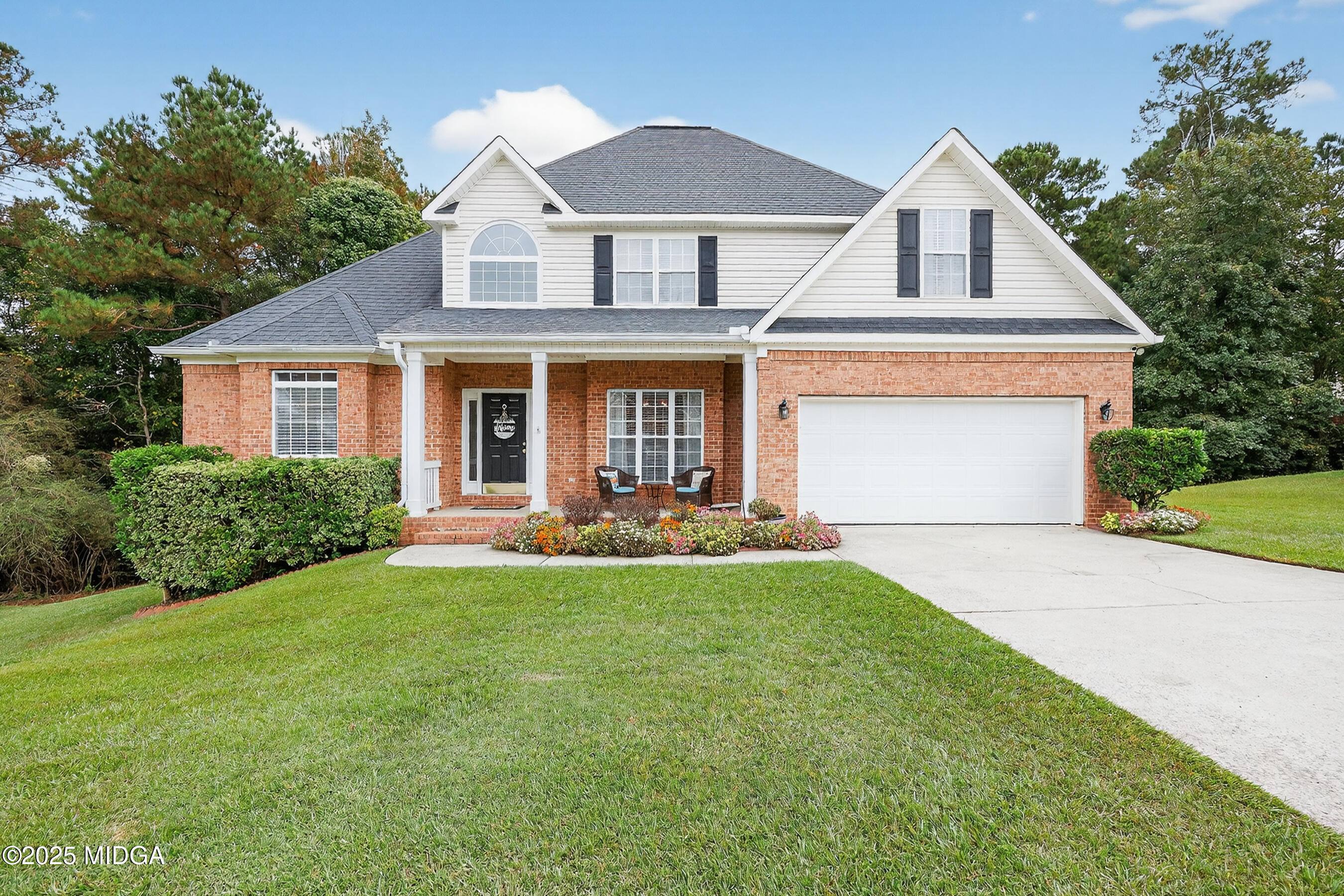 504 Edgefield Way