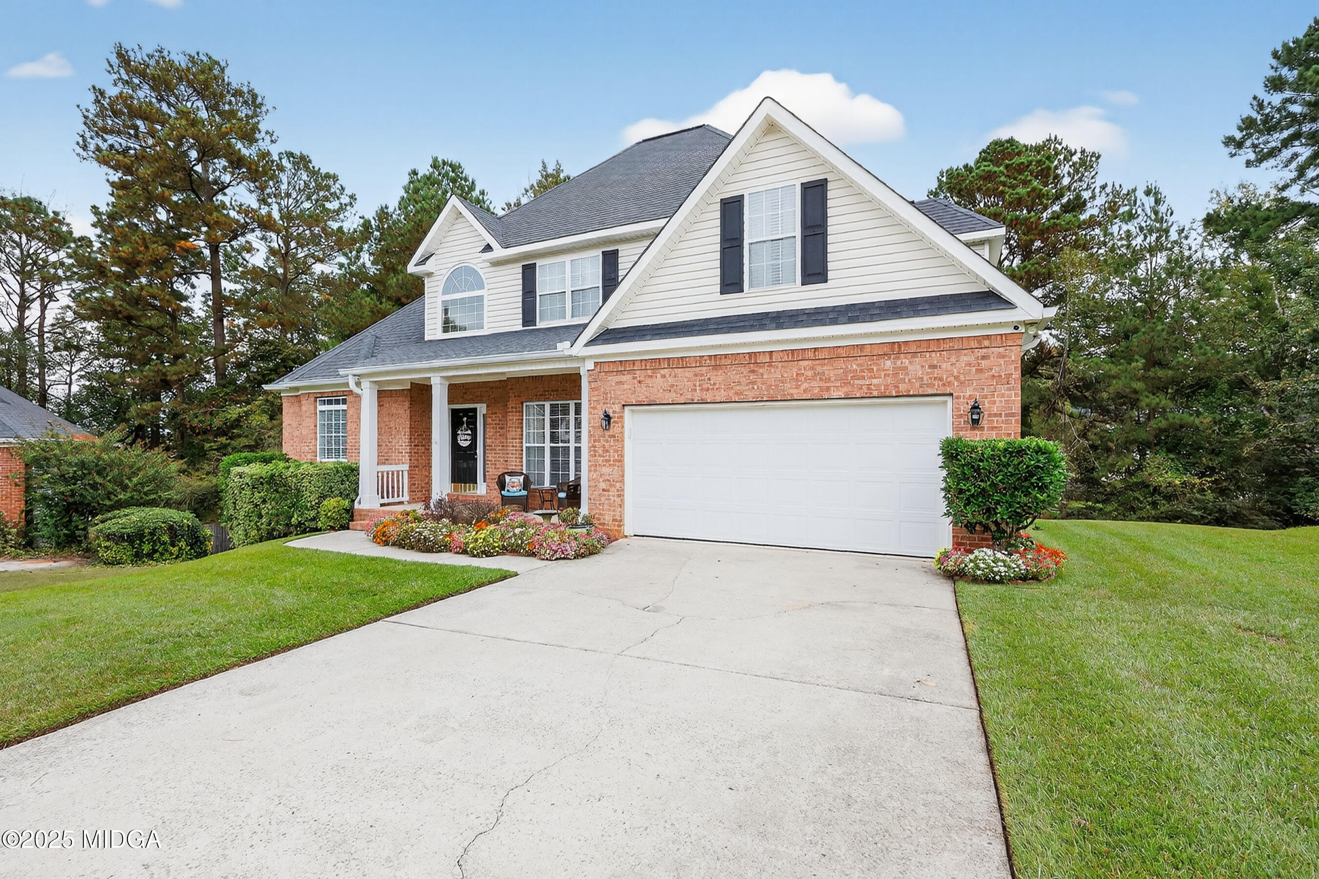 504 Edgefield Way