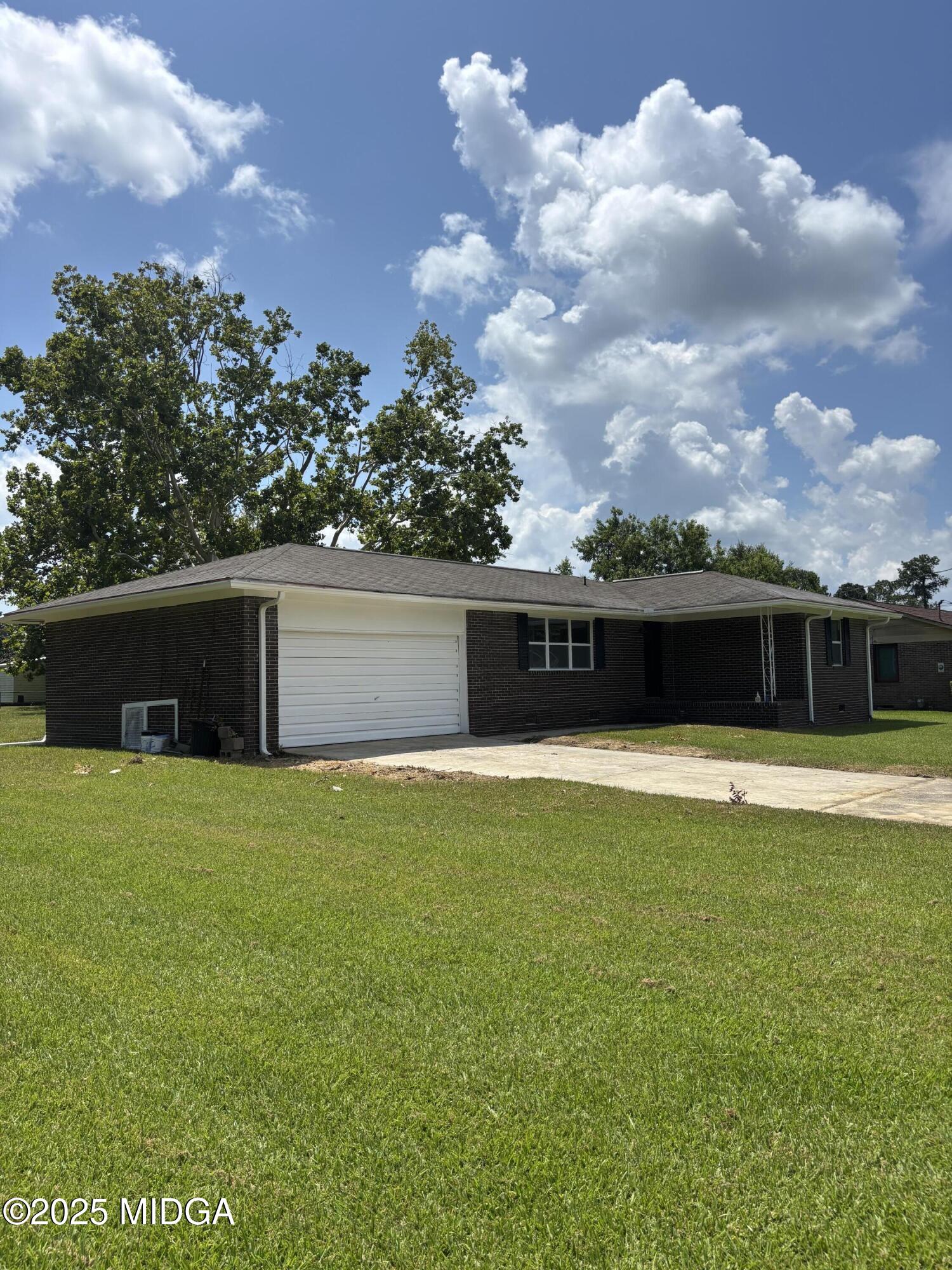 300 Deloris Drive