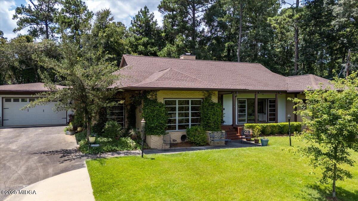 748 Captain Kell Drive