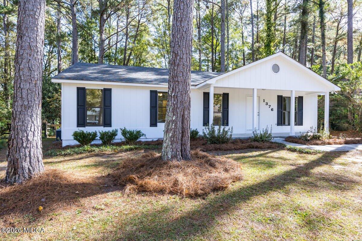 1376 Greentree Parkway