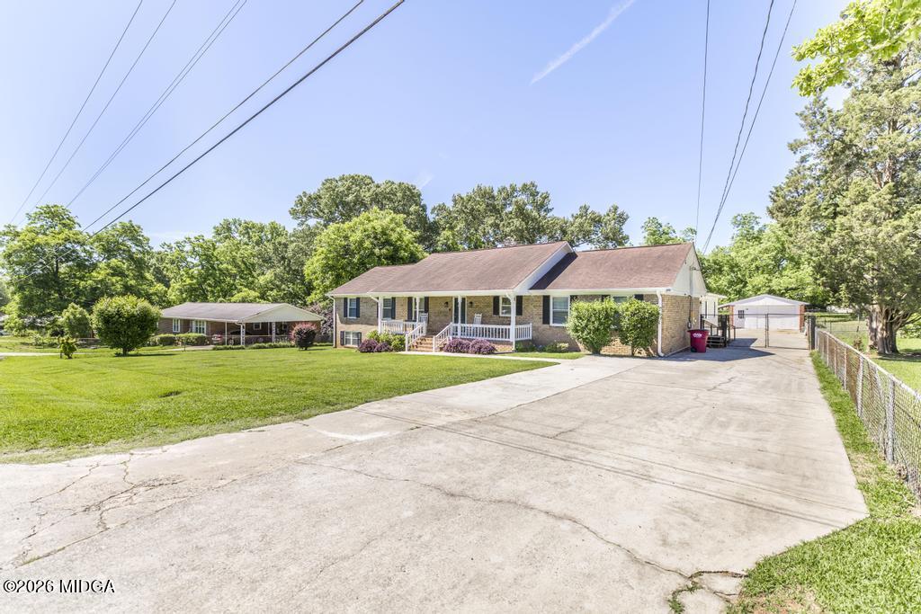 3710 Sandy Circle
